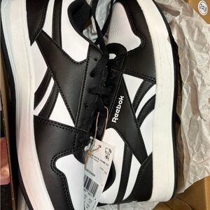 Reebok Boys Low Top Sneakers Royal Prime 2.0 Black White US 5 NWT